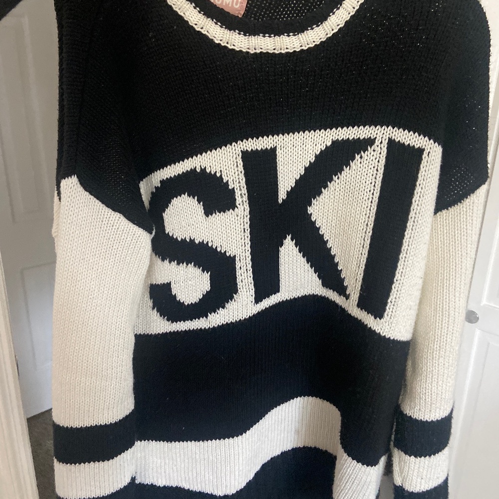 Show me Your MuMu Ski sweater